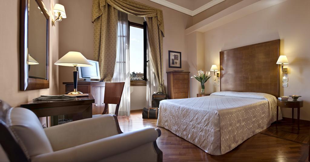 Hotel Pierre Florencia Exterior foto