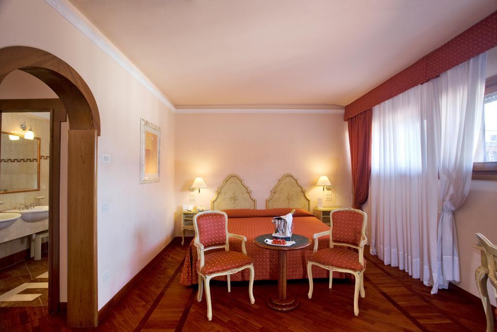 Hotel Pierre Florencia Exterior foto