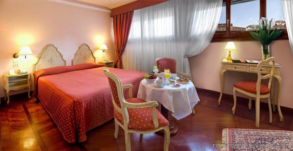 Hotel Pierre Florencia Exterior foto