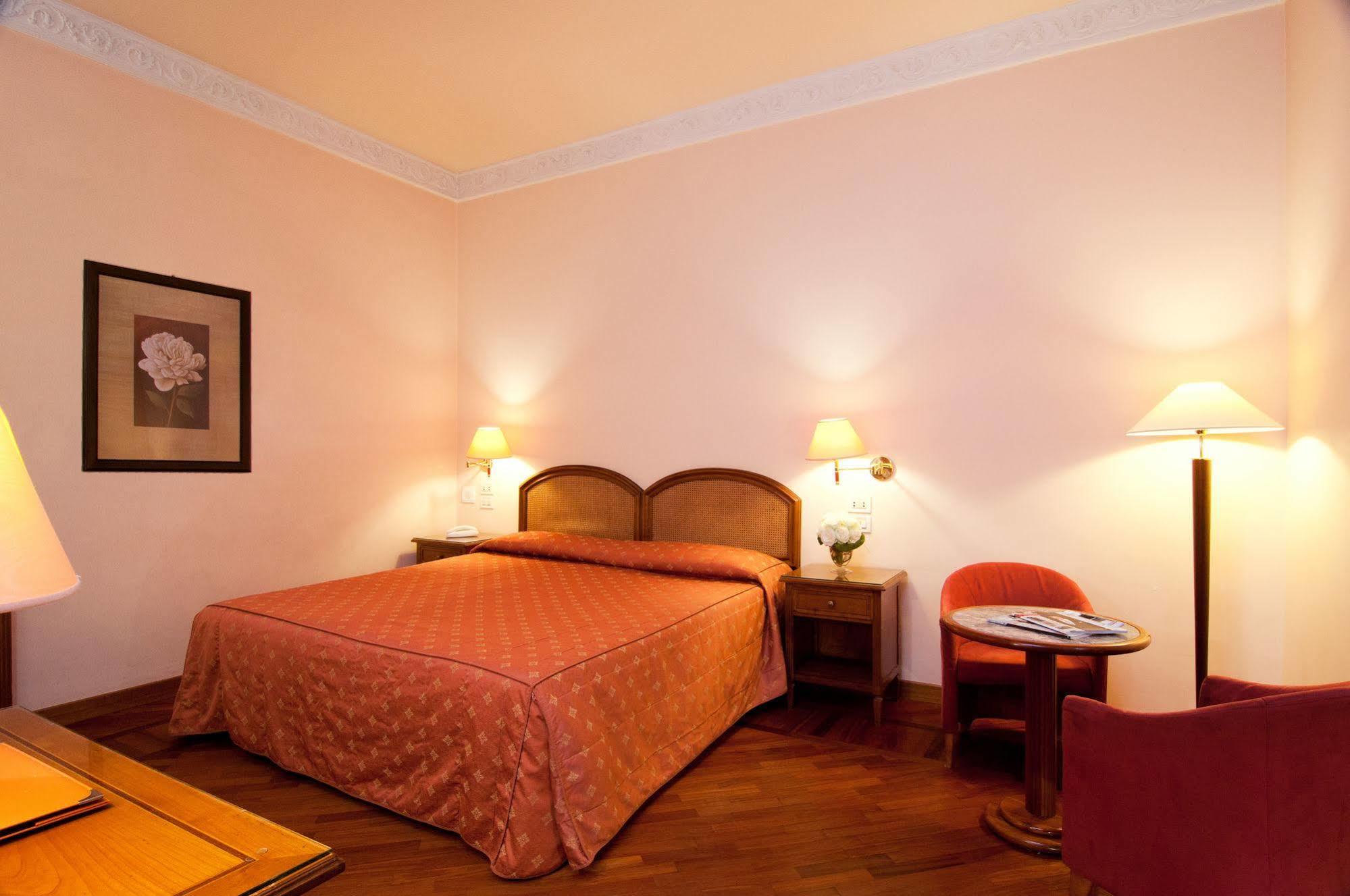 Hotel Pierre Florencia Exterior foto