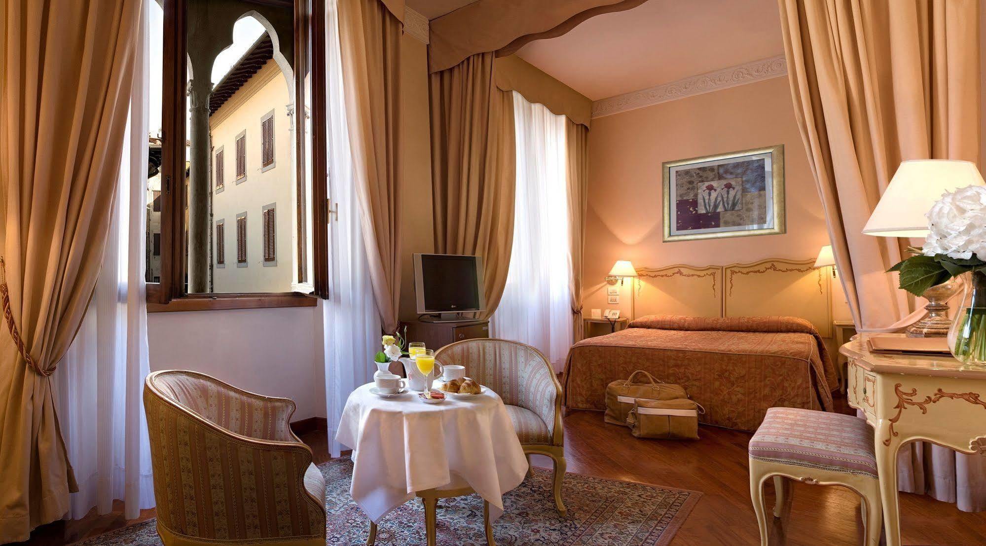 Hotel Pierre Florencia Exterior foto