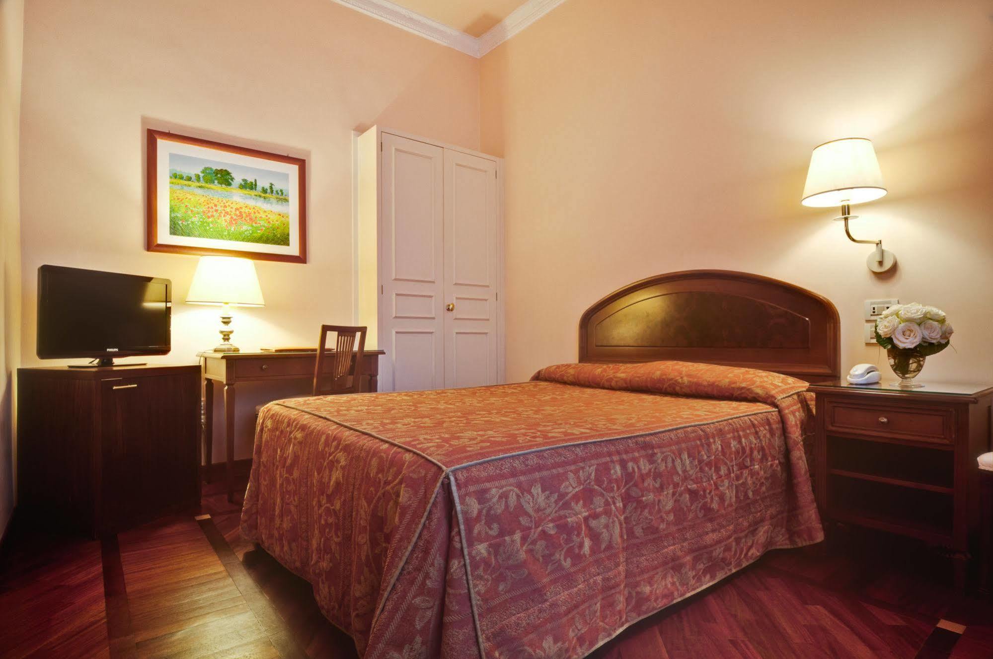 Hotel Pierre Florencia Exterior foto